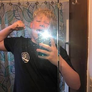 Meet your Posher, Douglas